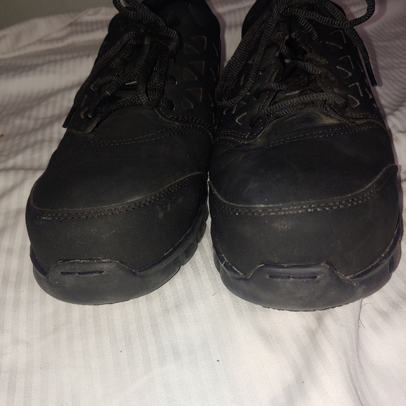 Reebok black work shoes - Picture 2 of 7